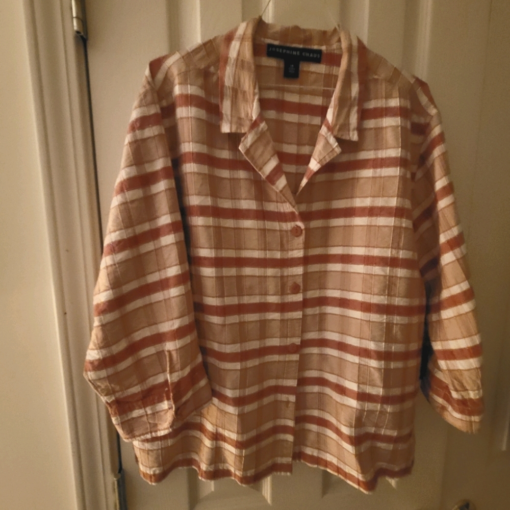 Josephine Chaus Misses Size 14 button front blouse